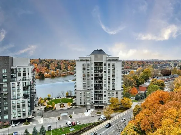 170 Water St N #310, Cambridge, ON N1R 3B6