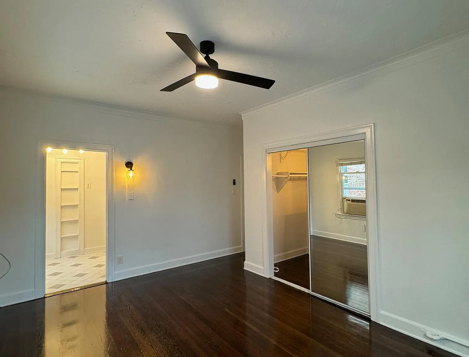Studio, $1,850 — Photo 3