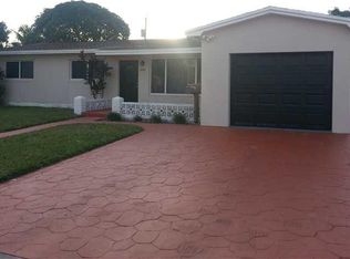 621 SW 71st Ave, Pembroke Pines, FL 33023
