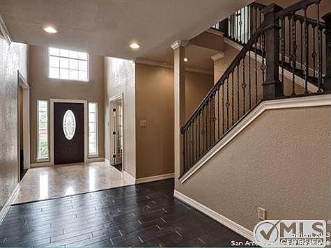 3rd image of 128 Westcourt Ln