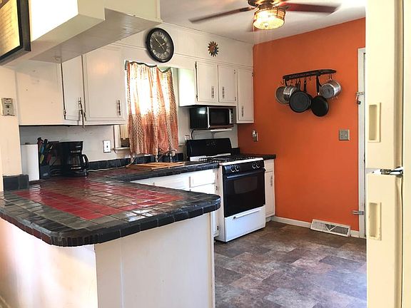 5th image of 212 21st St