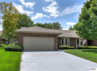 13269 Lake St, Omaha, NE 68164