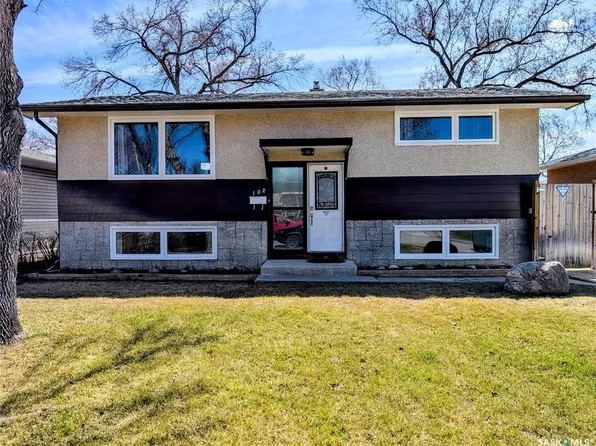 102 Mollard CRESCENT, Regina, SK S4T 6J5