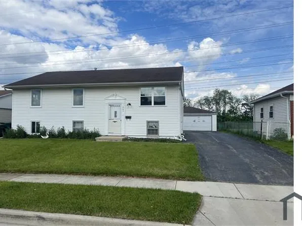 421 Macon Ave, Romeoville, IL 60446