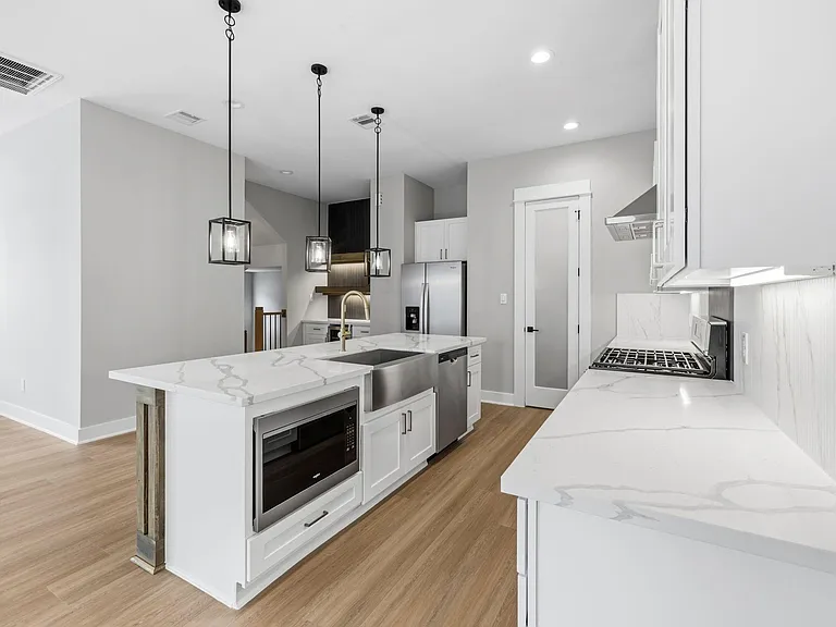 719 Thornton Rd #D — Photo 9