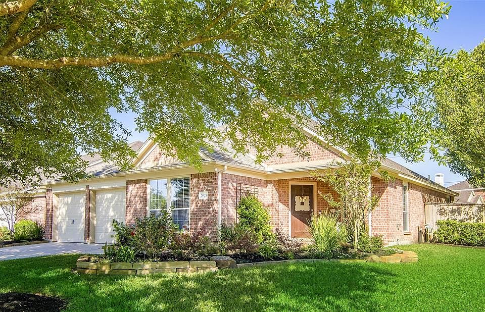 1st image of 7623 Chateau Gate Ct