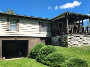 631 Aunt Clara Rd, Burgettstown, PA 15021