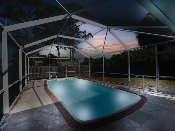 1662 SE Mistletoe Street, Port St Lucie, FL 34953
