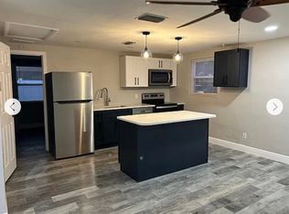 8160 50th Ave N #B, Saint Petersburg, FL 33709