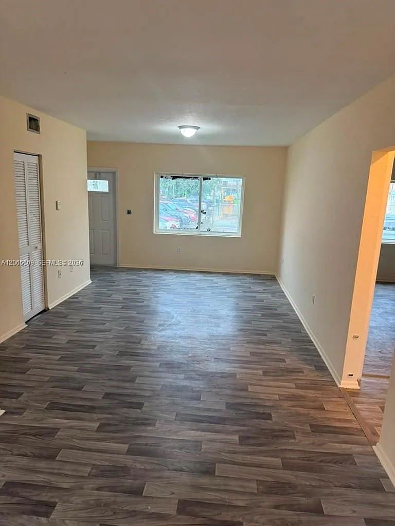 Sunset Palm Villas Condo — Photo 3