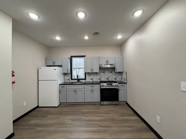 318 Clinton Ave, Newark, NJ