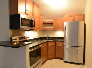 2221 Hunter Mill Rd, Vienna, VA 22181