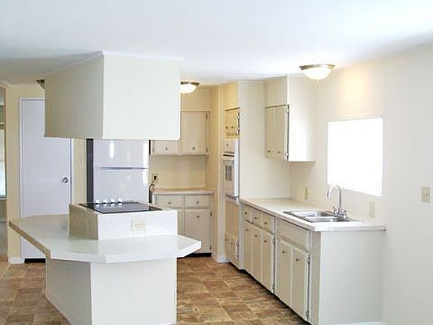 2nd image of 2898 Canyon Dr