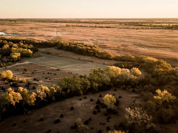 0 S Berry Ave, Kingman, KS 67068