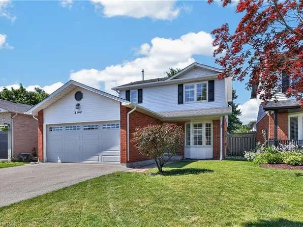 2102 Salma Cres, Burlington, ON L7M 3T1
