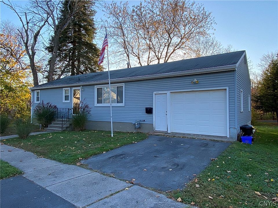 1st image of 168 Baldwin Ave