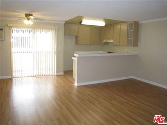 2nd image of 18530 Hatteras St Unit 322