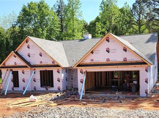 111 Suwannee Way, Statham, GA 30666