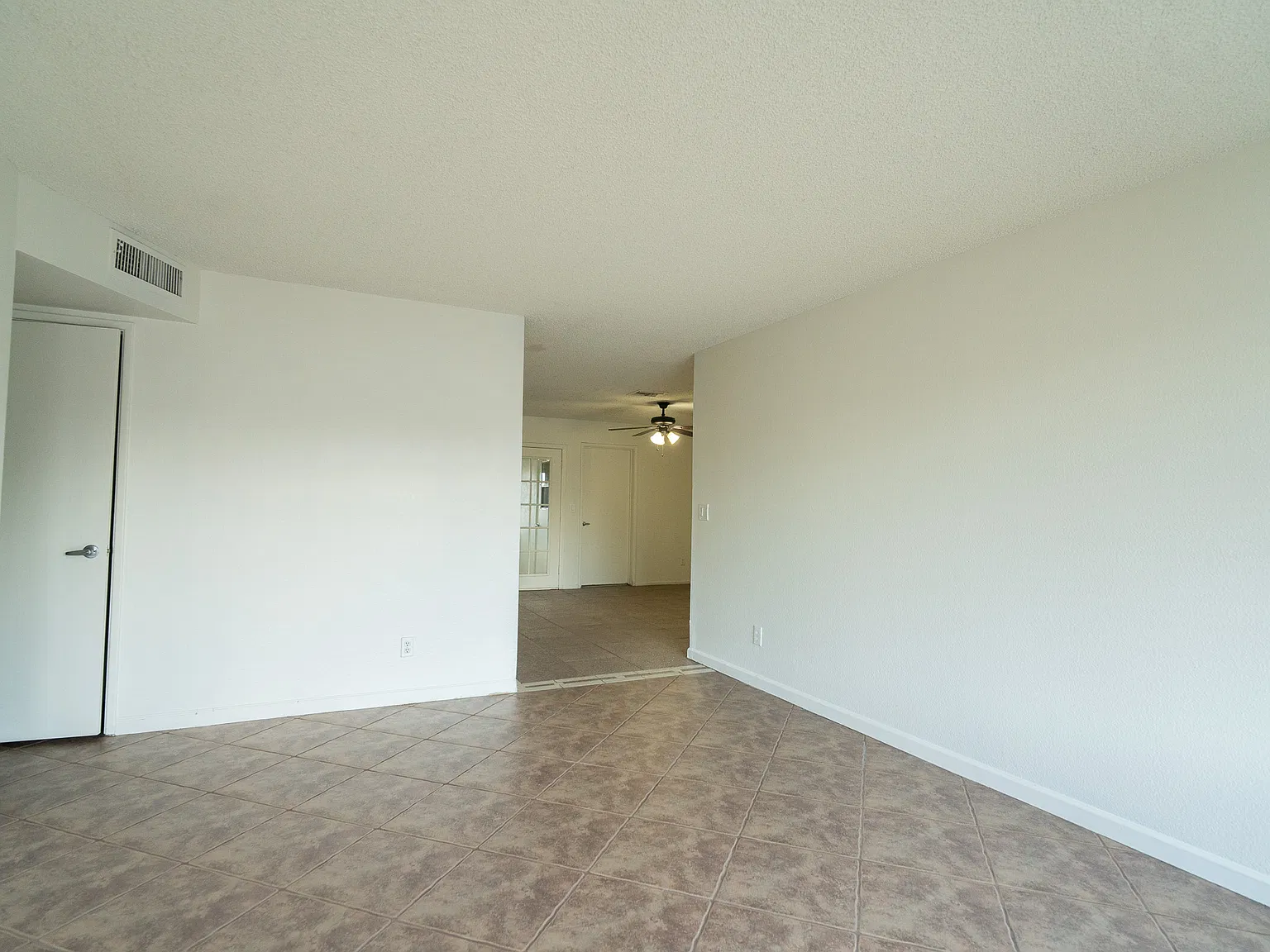 3642 West Carla Vista Drive - 1 — Photo 2