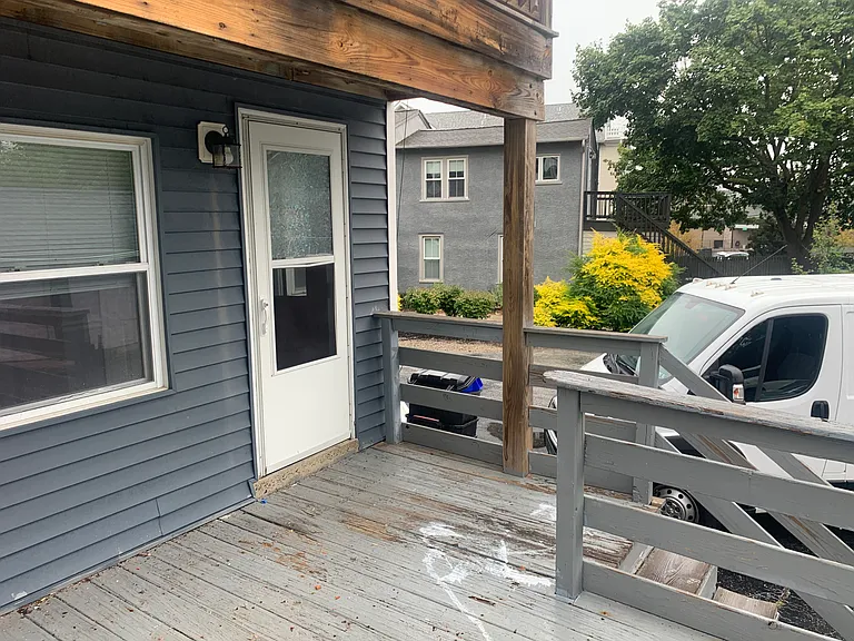 328 E King Street — Photo 26