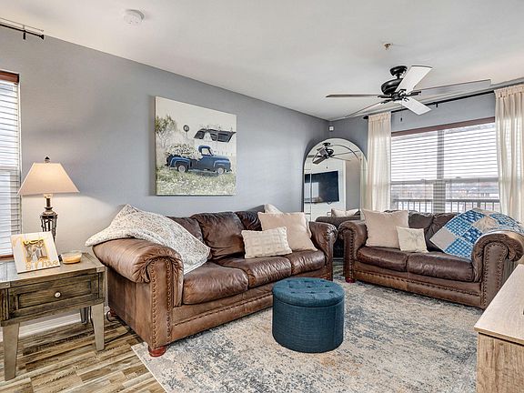 2nd image of 640 E Spring Valley Circle #1