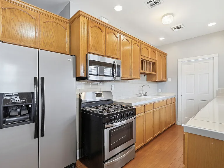 4410 Trowbridge Dr #A — Photo 9
