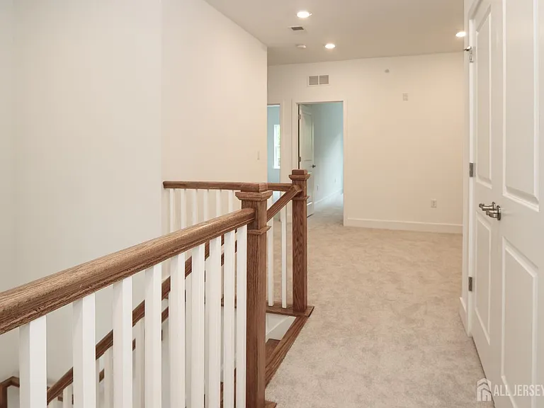 71 Veterans Way — Photo 12