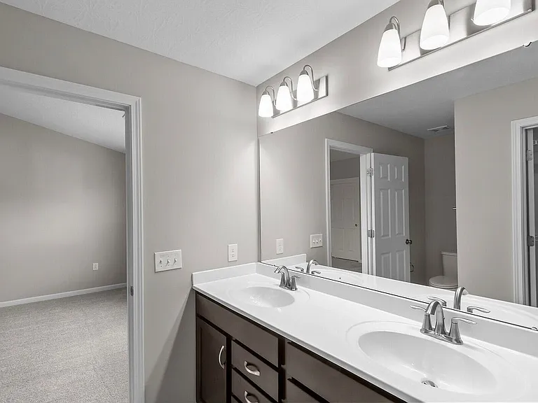 4984 Pebble Ct — Photo 33