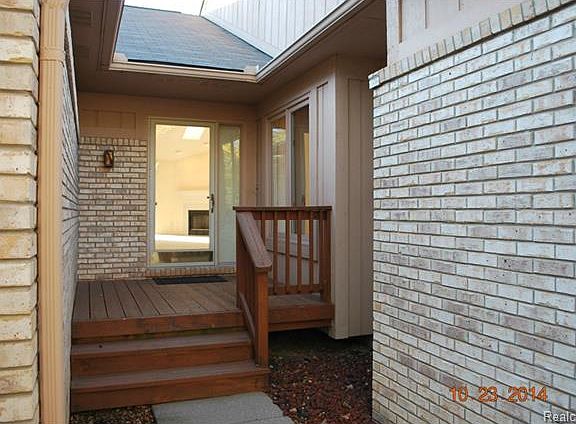 2nd image of 21971 Lancrest Ct #1