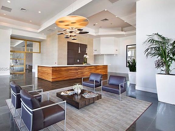 4th image of 10 Venetian Way APT 1802