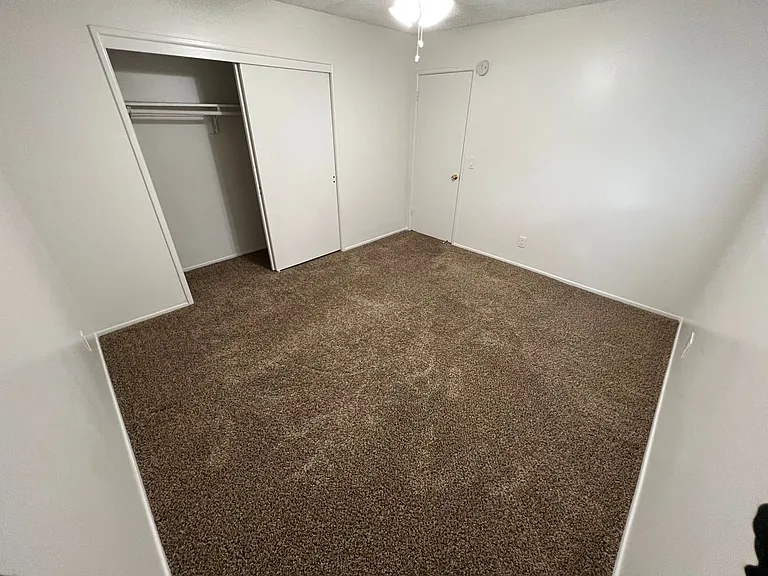 25283 Shepardson Dr — Photo 17