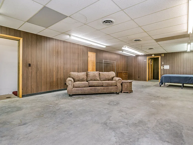 12039 E Frederic Ave — Photo 23