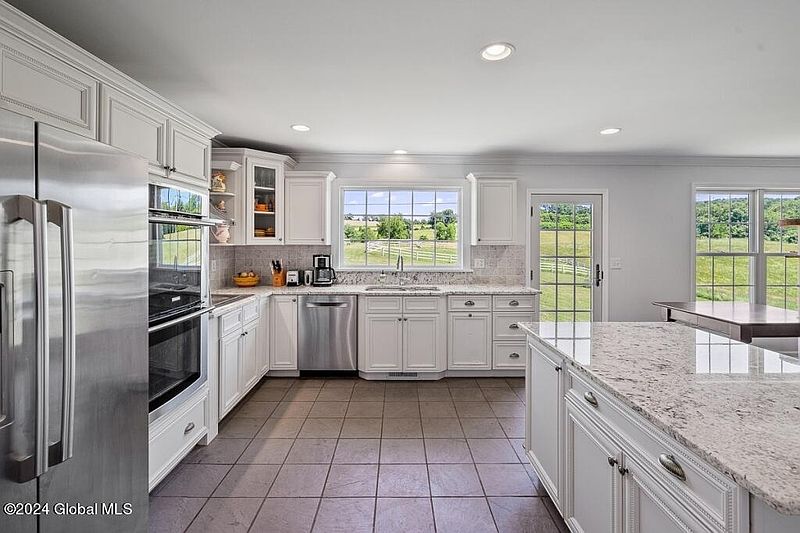 3rd image of 42 Ashcroft Road