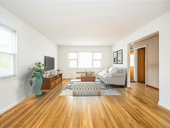 3rd image of 13 Ashford Pl
