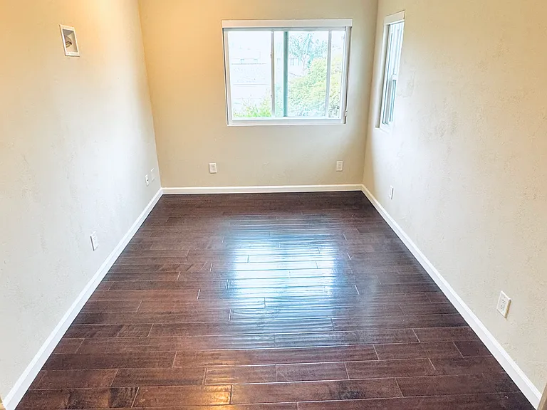 7725 Eads Ave — Photo 18