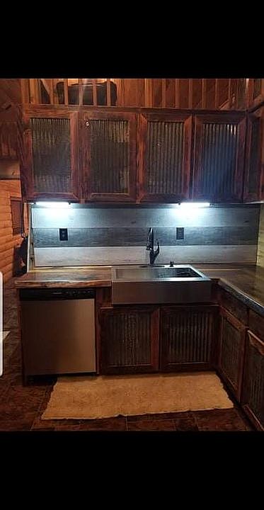 1st image of 532 Evergreen Ln