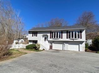 4 Hammerock Rd, Charlton, MA 01507