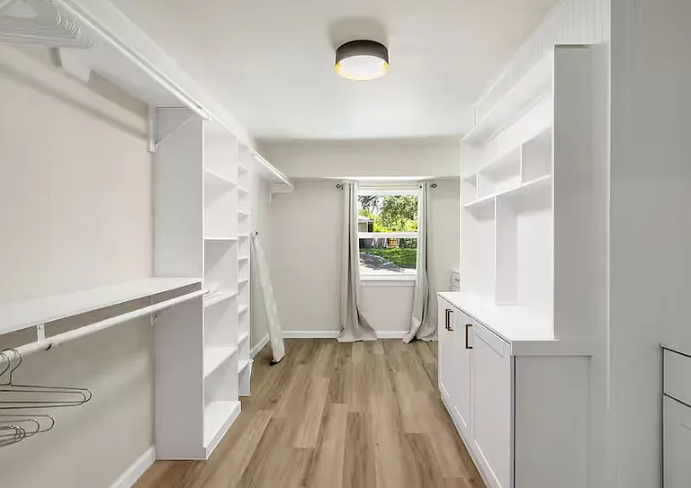 9690 Fallbrook Dr — Photo 31