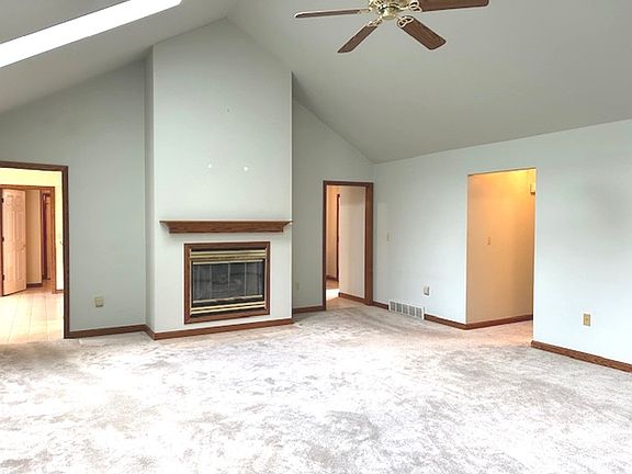4th image of 3574 Joseph Dr