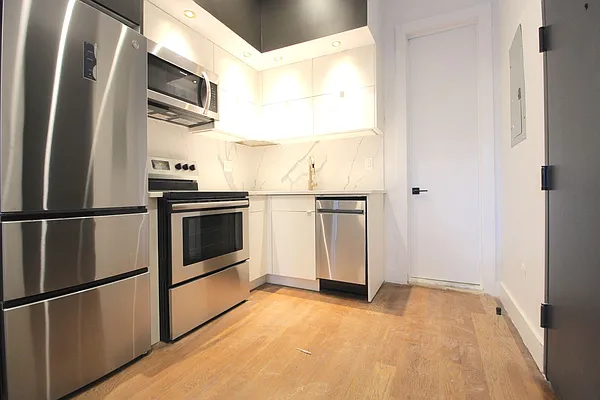 Rented by EXR | media 19