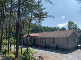 421 Leonard Ln, Gladys, VA 24554