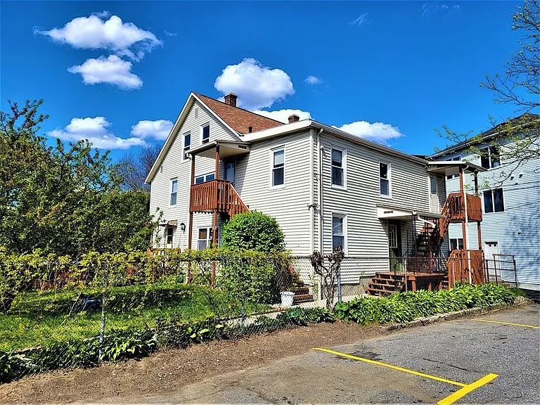 170 Washington St #1R — Photo 1