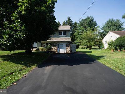 726 W Bristol Rd, Warminster, PA, 18974