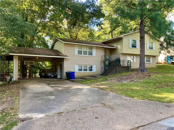 110 W Rexford Dr, Newport News, VA 23608
