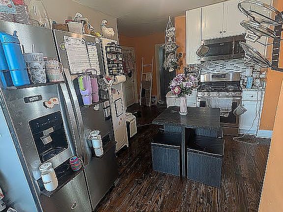 3rd image of 205 S Court St