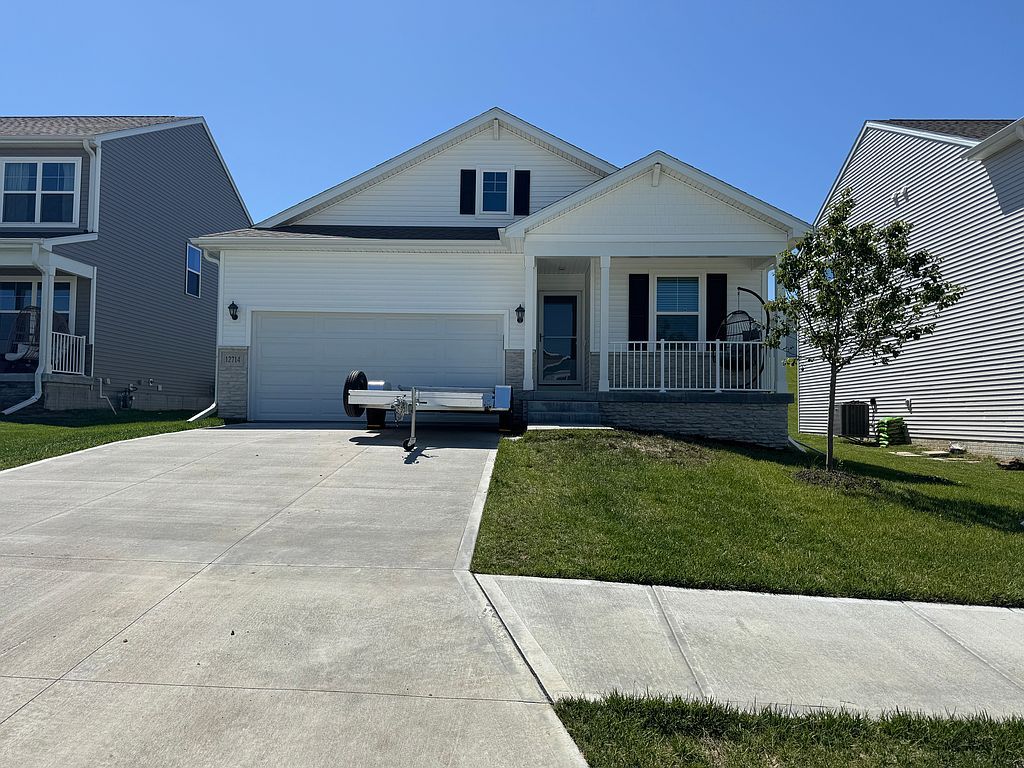 12714 S 204th Ave - Property Image