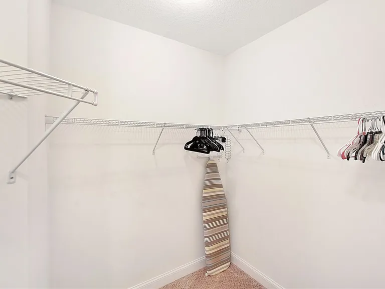 510 Mariners Cir — Photo 23