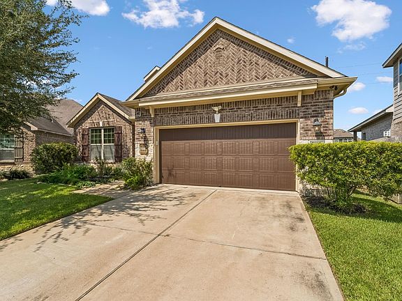 3rd image of 5107 Baroness Ln