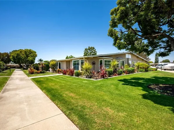 1800 Sunningdale Rd #14-18A, Seal Beach, CA 90740