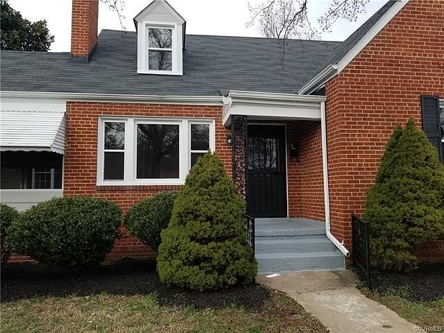 2nd image of 1420 Carlisle Ave